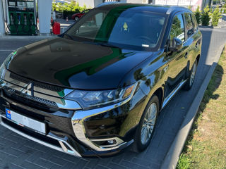 Mitsubishi Outlander foto 3