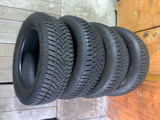 R16/60/205 Dunlop (Iarna)