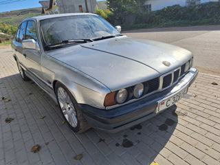 BMW 5 Series foto 10