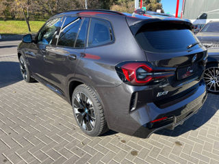 BMW iX3 foto 4