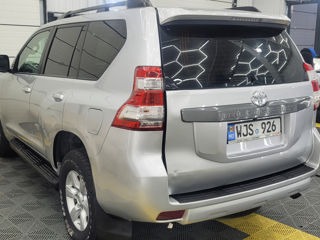 Toyota Land Cruiser Prado фото 2