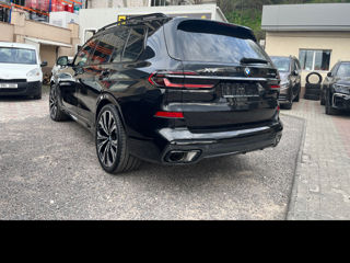 BMW X7 foto 2