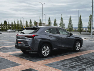 Lexus UX foto 4