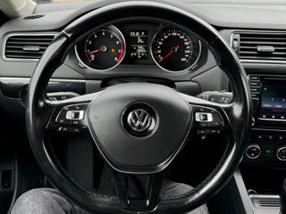 Volkswagen Jetta foto 5