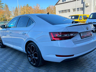 Skoda Superb foto 8