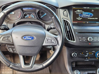 Ford Focus foto 8