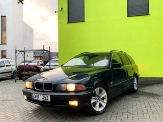 BMW 5 Series foto 7