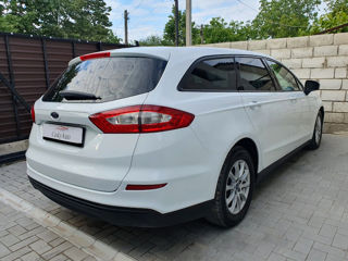 Ford Mondeo foto 4