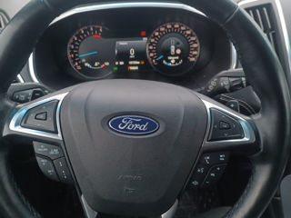 Ford Edge foto 8