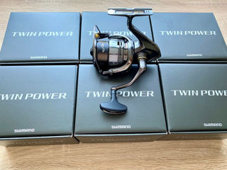 Shimano 24 Twin Power 2500s ,3000MHG ,4000 ,4000PG ЯПОНИЯ