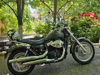 Honda VT750 Shadow foto 2