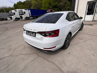 Skoda Superb foto 3