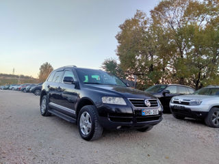 Volkswagen Touareg foto 2