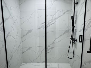 Стеклянные душевые кабины, перегородки, ограждения. фото 1