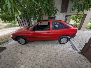 Ford Escort foto 2