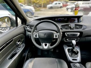 Renault Grand Scenic foto 13