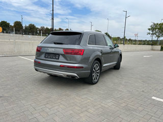 Audi Q7 foto 2