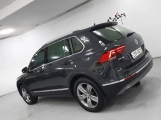 Volkswagen Tiguan foto 2