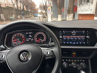 Volkswagen Jetta foto 9