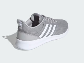 Adidas noi foto 2