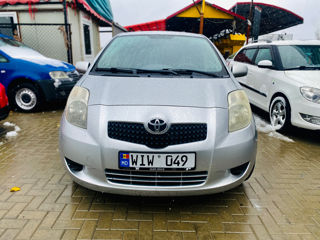 Toyota Yaris foto 4