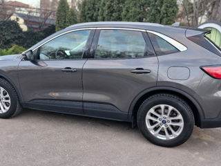 Ford Kuga foto 9