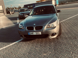 BMW 5 Series foto 6