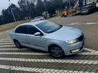 Skoda Rapid foto 2