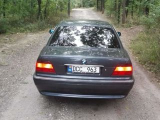 BMW 7 Series foto 7