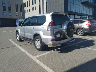 Toyota Land Cruiser Prado foto 3