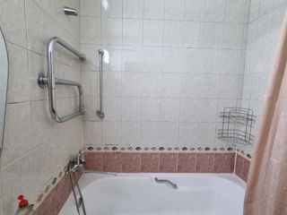 Apartament cu 3 camere, 71 m², Botanica, Chișinău foto 12