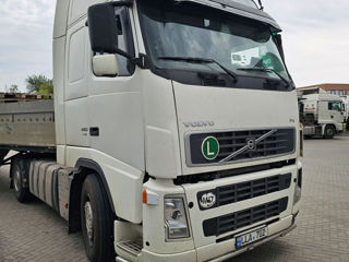 Volvo Fh 12 foto 2