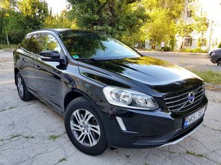 Volvo XC60 foto 1