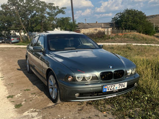 BMW 5 Series foto 6