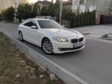 BMW 5 Series foto 1