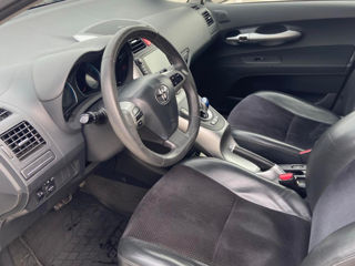 Toyota Auris foto 3