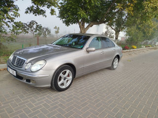 Mercedes E-Class foto 3