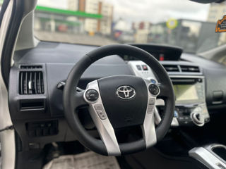 Toyota Prius + foto 13