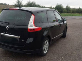 Renault Grand Scenic foto 3