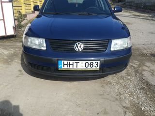 Volkswagen Passat foto 1