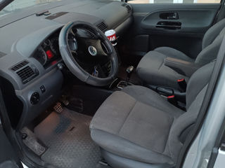 Volkswagen Sharan foto 5