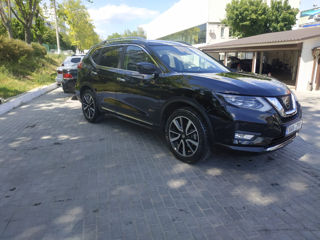 Nissan X-Trail foto 2