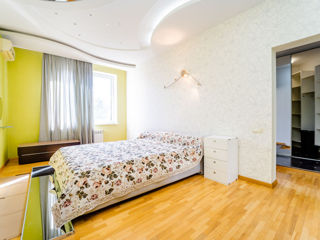 Apartament cu 3 camere, 170 m², Centru, Chișinău foto 8