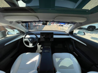 Tesla Model 3 foto 9