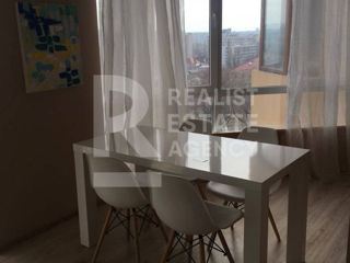 Apartament cu 2 camere, 65 m², Centru, Chișinău foto 1