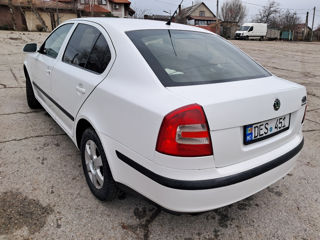 Skoda Octavia foto 3