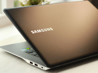Samsung 9 Pro 4K (Core i7 6700HQ/8Gb Ram/256Gb NVMe SSD/Nvidia GeForce GTX 950M/15.6" 4K IPS Touch) foto 9