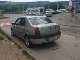 Dacia Logan foto 2