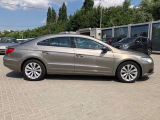 Volkswagen Passat CC foto 4