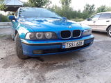 BMW 5 Series foto 1